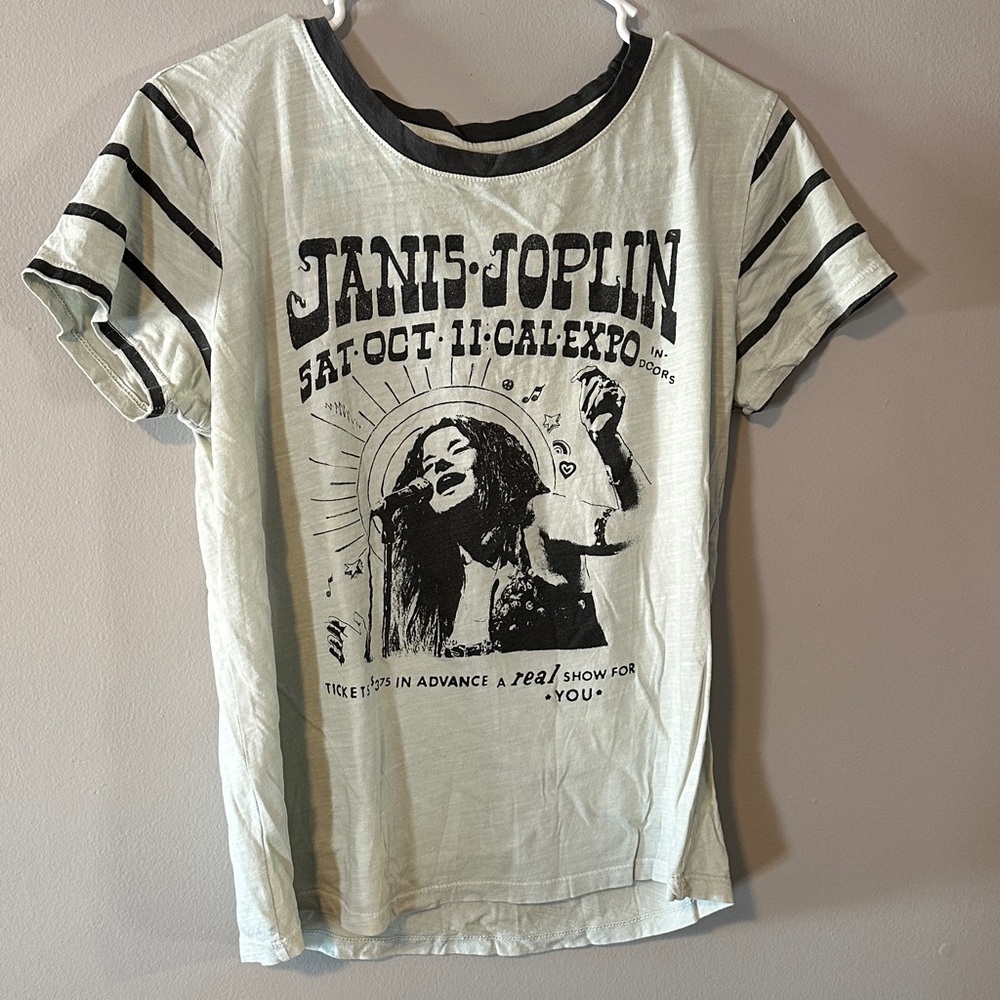 Lucky Brand Light Green Tee with Black Trim